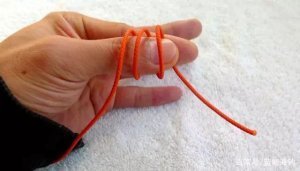 how-to-tying-assist-hook-step-1